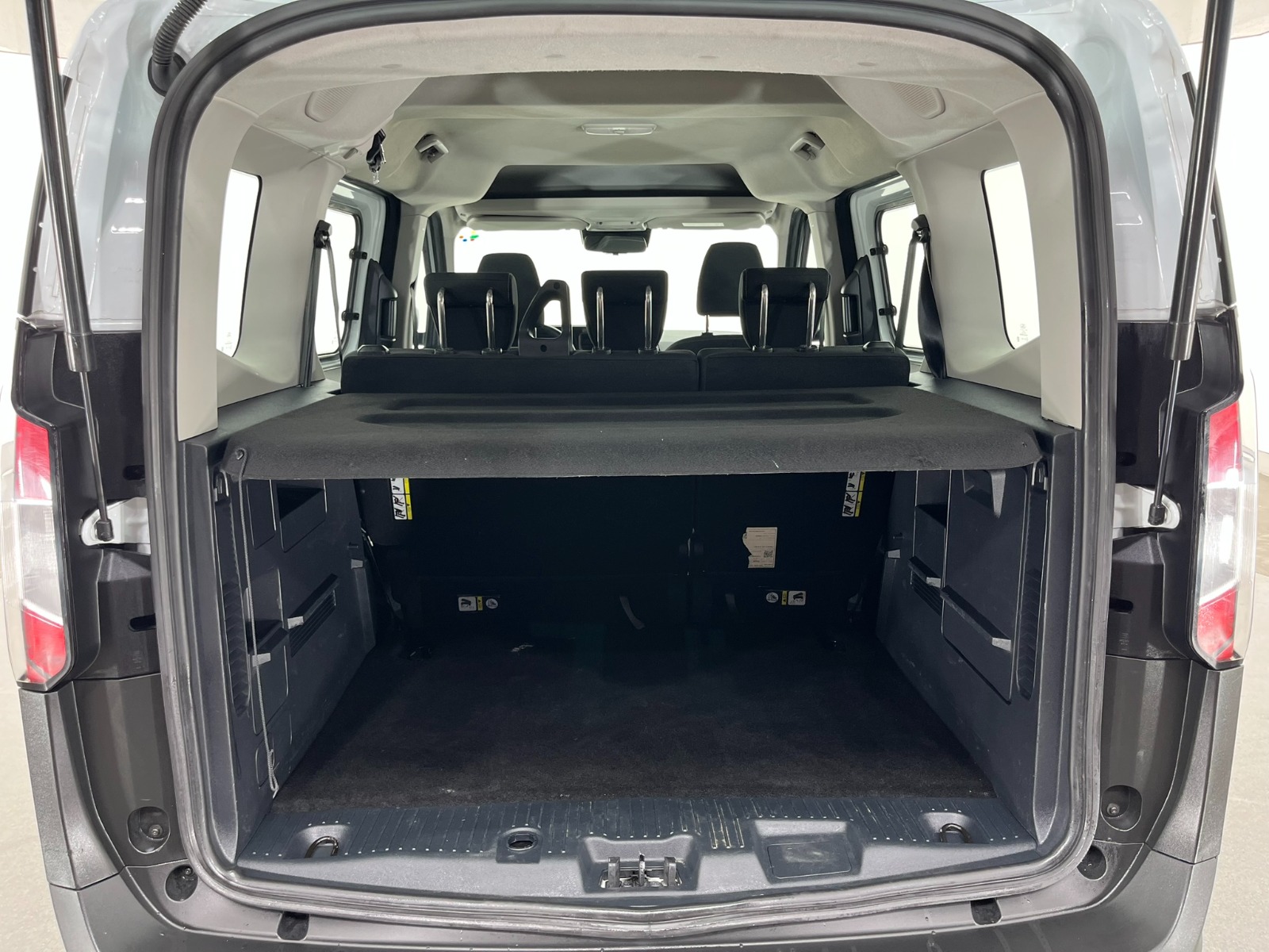 Ford Tourneo Courier Kombi 1.5 EcoBlue Deluxe - 2024 - Detay