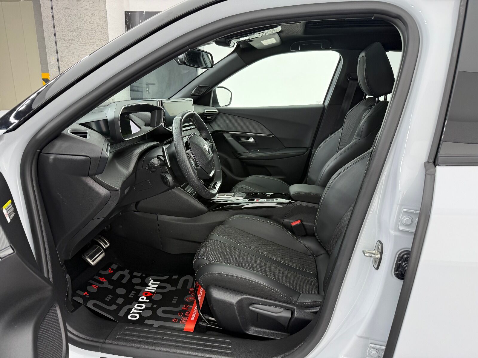 Peugeot 2008 1.2 PureTech GT EAT8 - 2025 - Detay