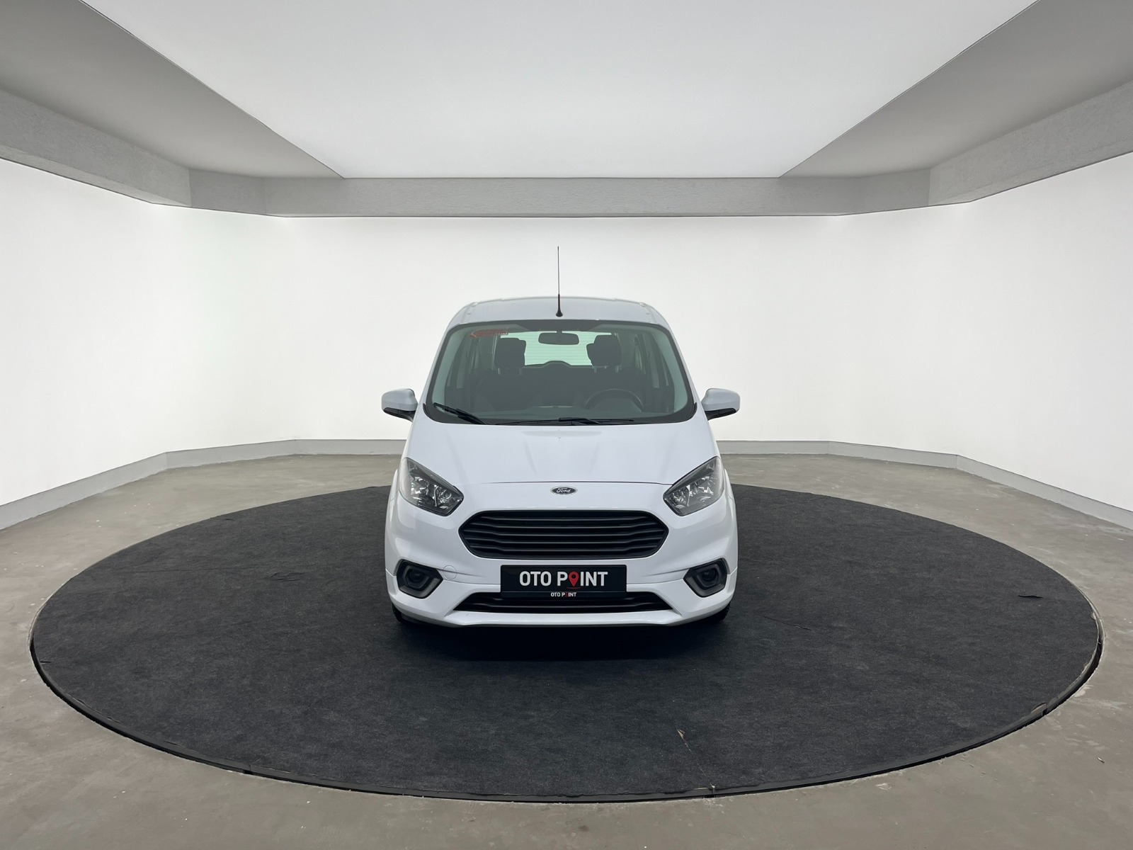 Ford Tourneo Courier Kombi 1.5 TDCI Deluxe - 2022
