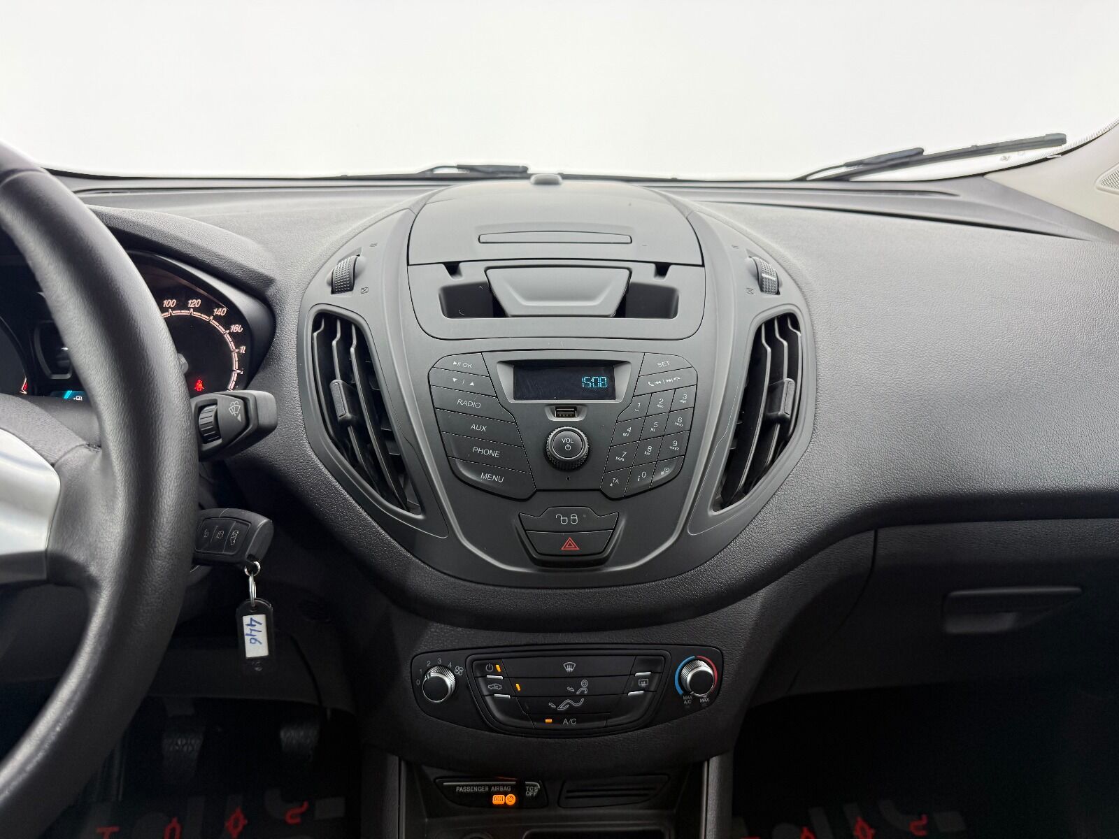 Ford Tourneo Courier 1.5 TDCI Deluxe - 2023 - Detay