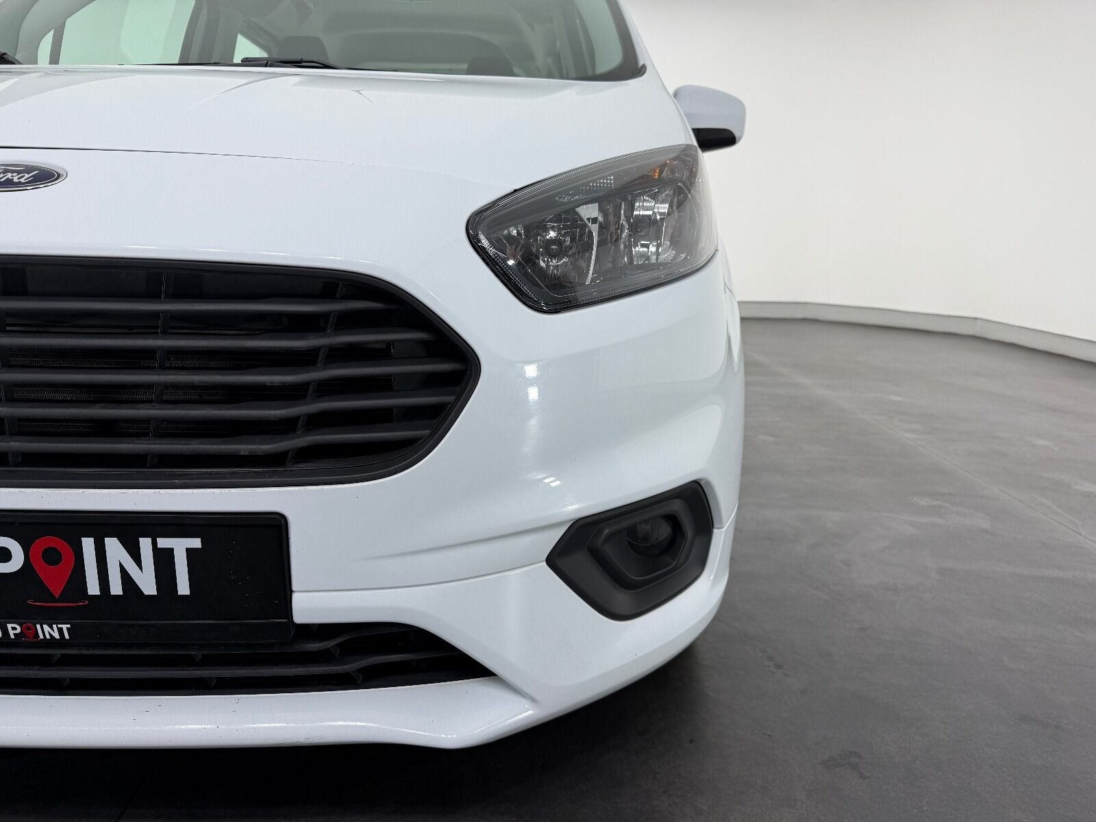 Ford Tourneo Courier 1.5 TDCI Deluxe - 2023 - Detay