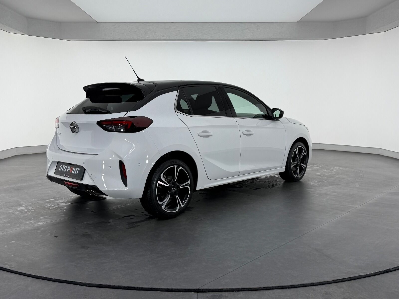 Opel Corsa 1.2 Ultimate AT8 - 2023 - Detay