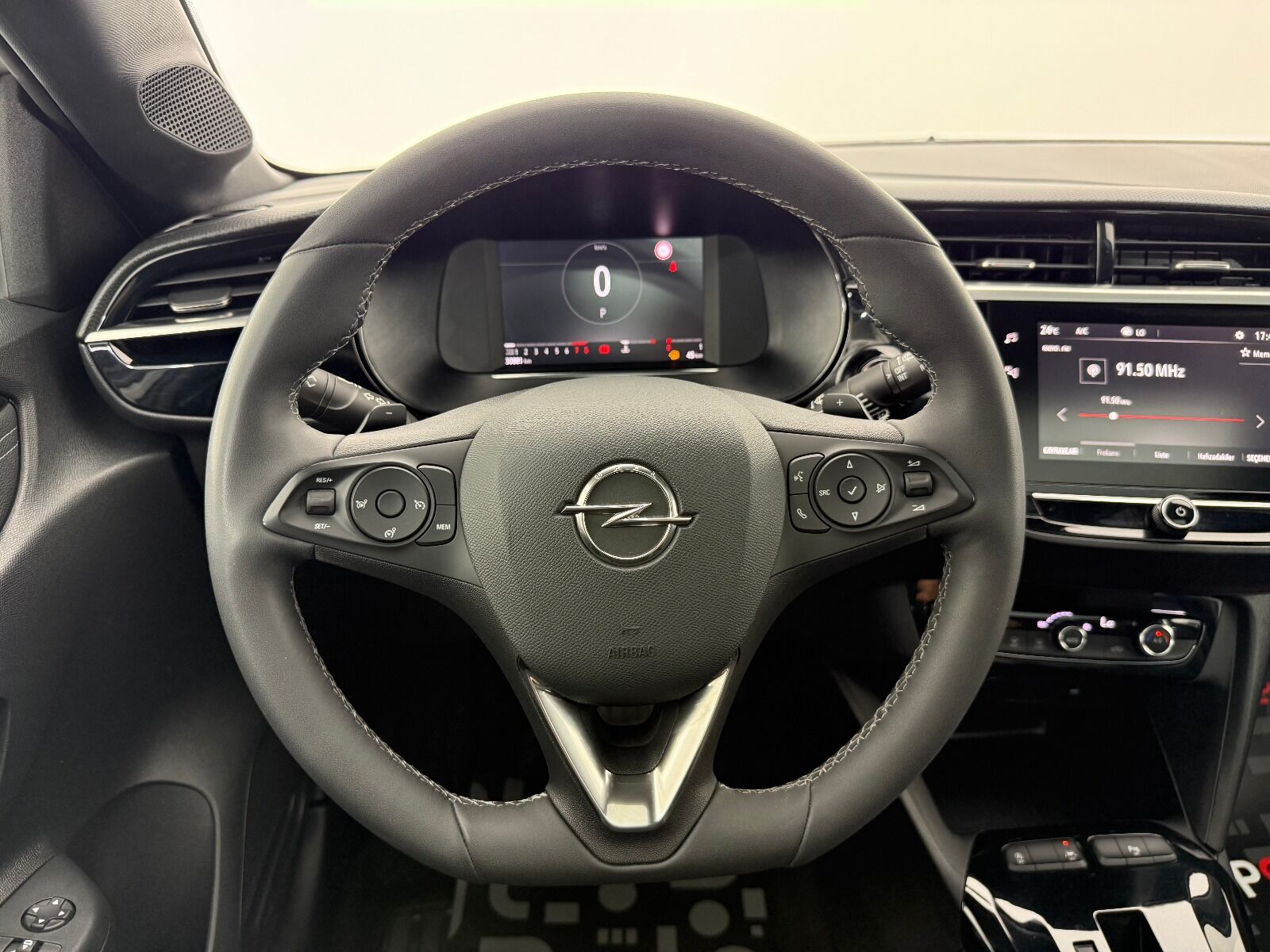 Opel Corsa 1.2 Ultimate AT8 - 2023 - Detay