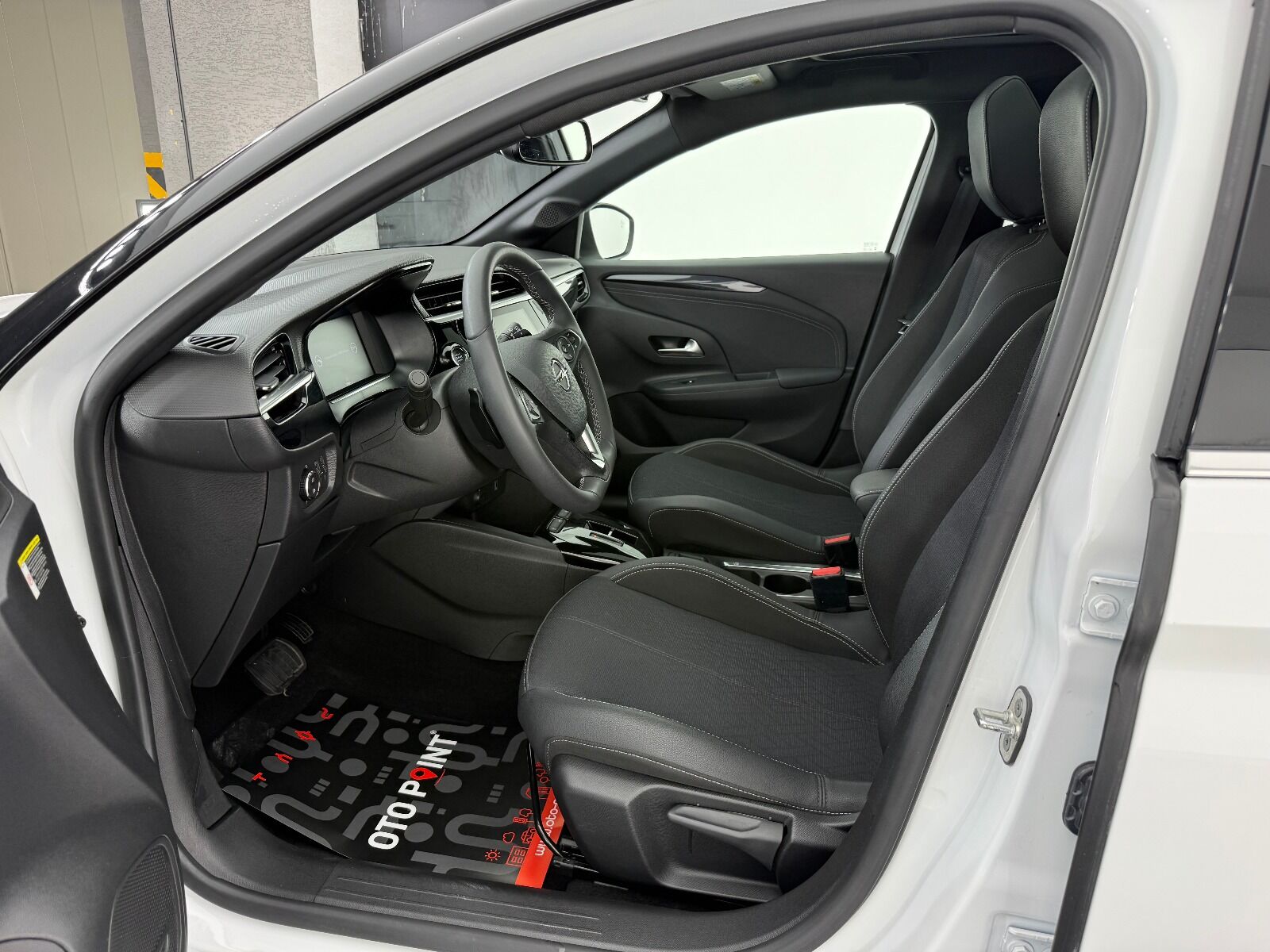Opel Corsa 1.2 Ultimate AT8 - 2023 - Detay