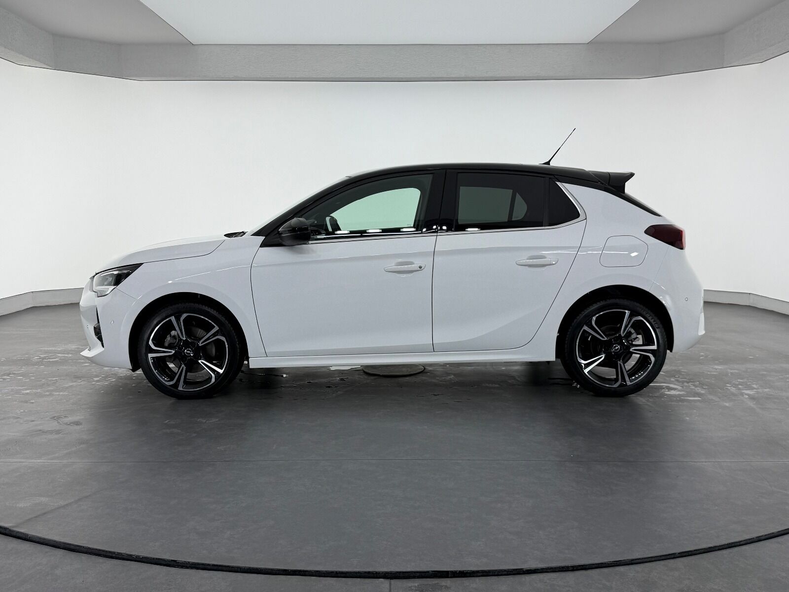 Opel Corsa 1.2 Ultimate AT8 - 2023 - Detay