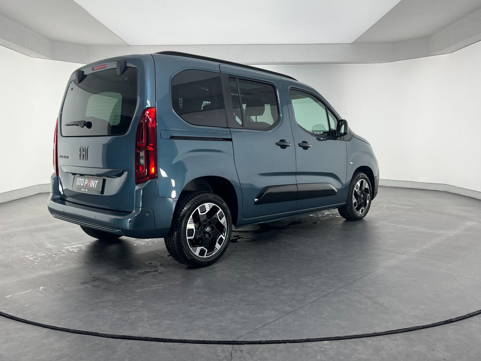 Fiat Doblo Combi 1.5 BlueHDİ Premio Plus - 2025 - Detay
