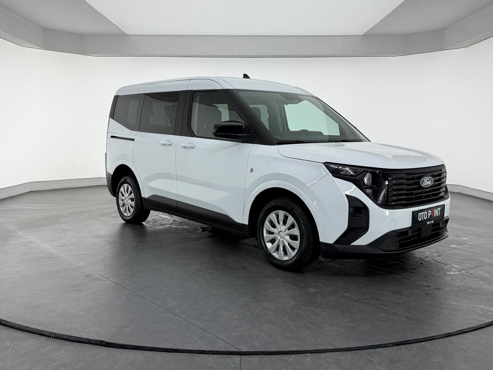 Ford Tourneo Courier 1.5L EcoBlue Deluxe - 2024 - Detay