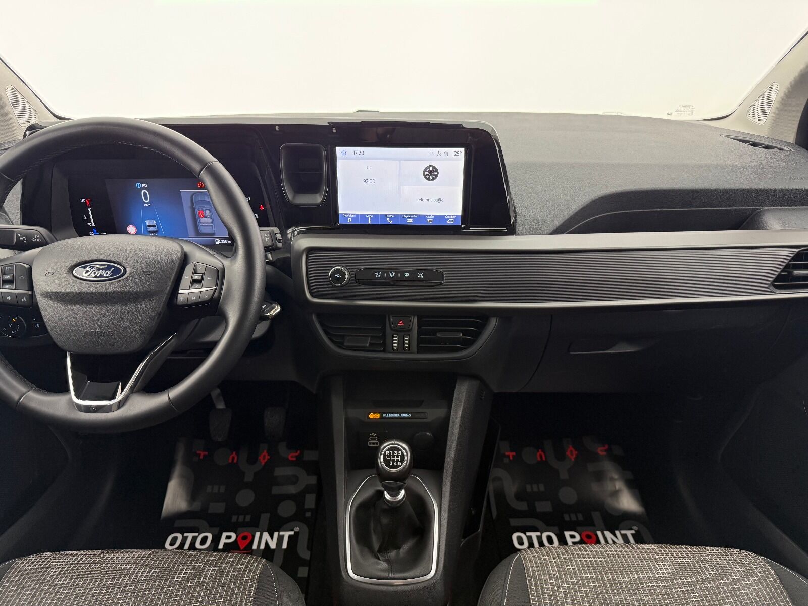 Ford Tourneo Courier 1.5L EcoBlue Deluxe - 2024 - Detay