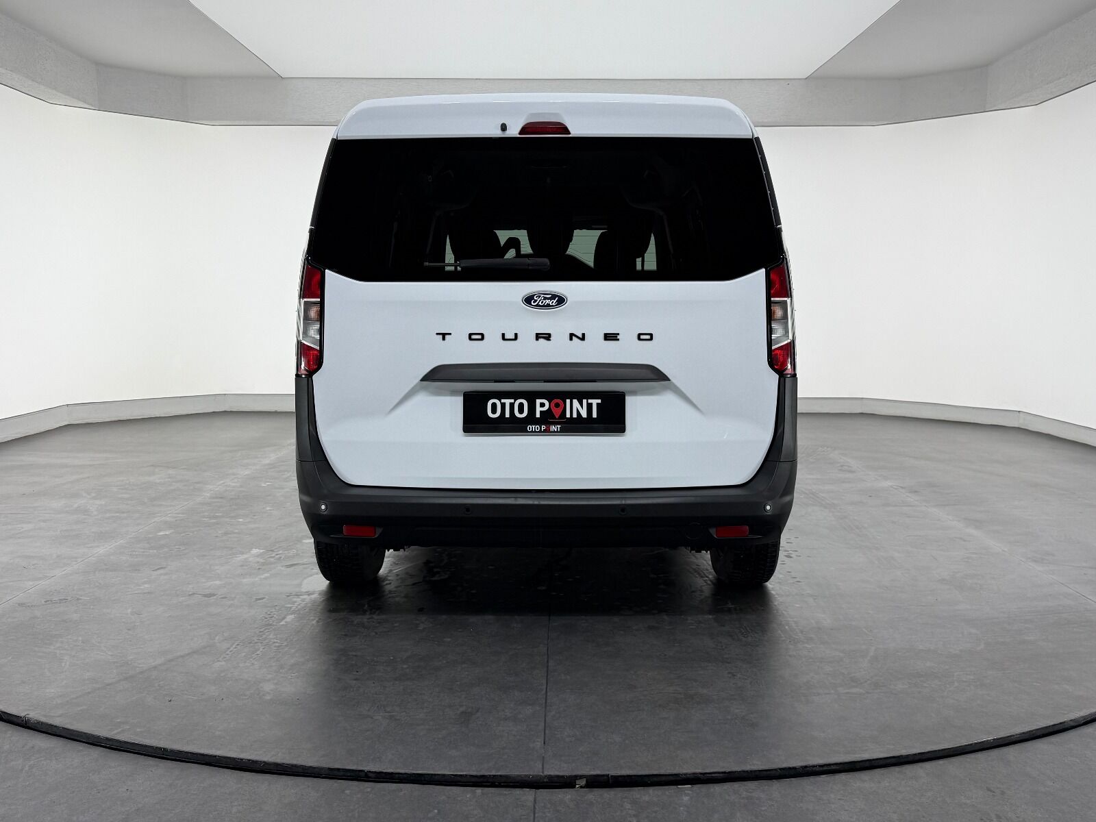 Ford Tourneo Courier 1.5L EcoBlue Deluxe - 2024 - Detay