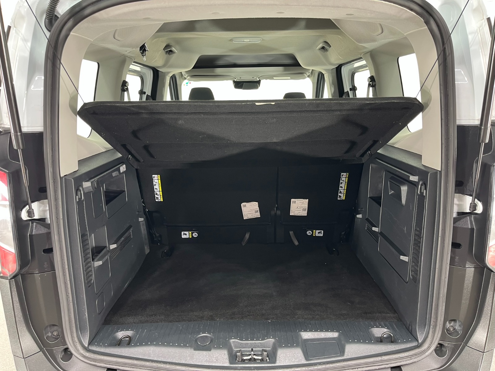 Ford Tourneo Courier Kombi 1.5 EcoBlue Deluxe - 2024 - Detay