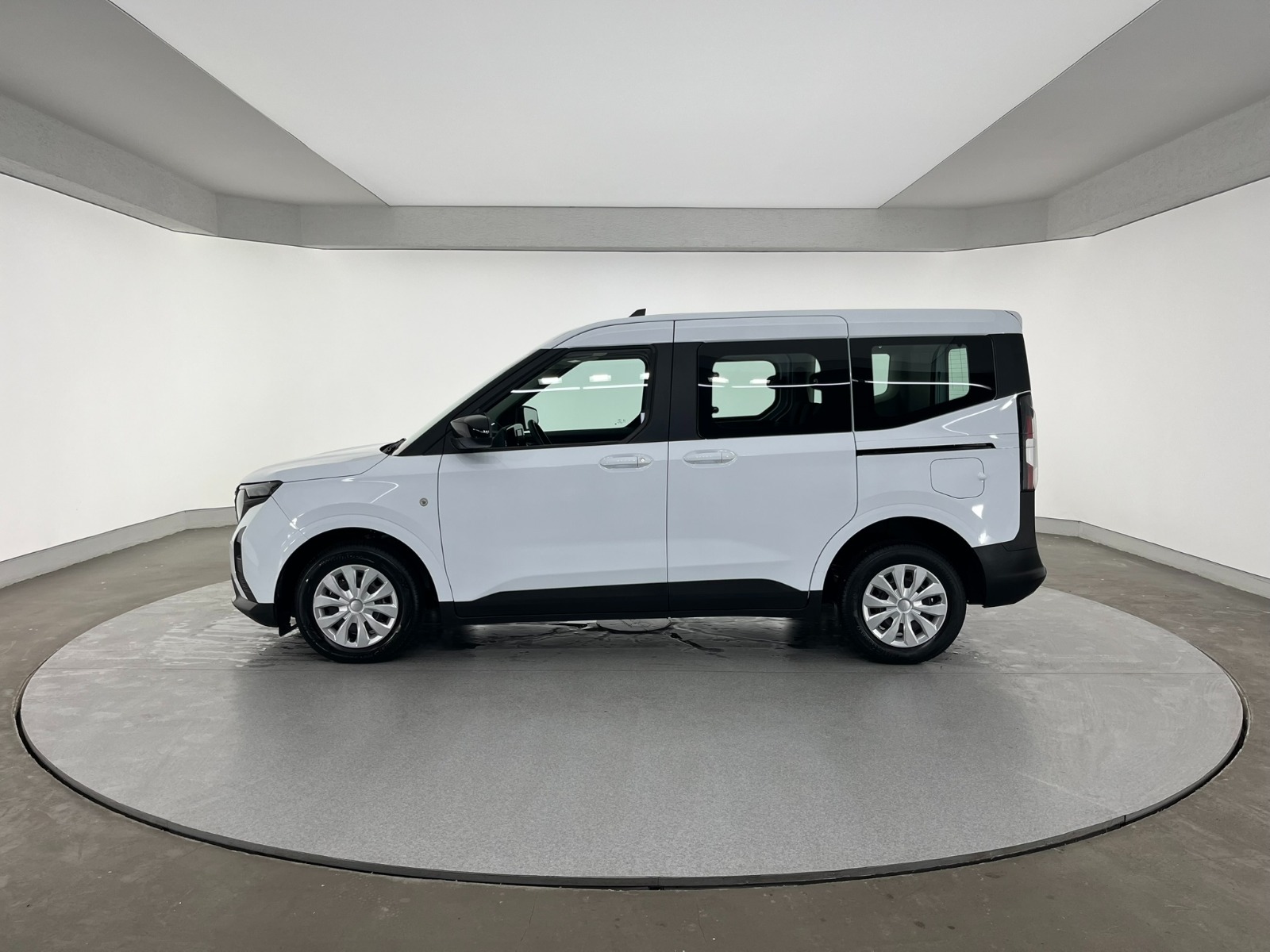 Ford Tourneo Courier Kombi 1.5 EcoBlue Deluxe - 2024 - Detay