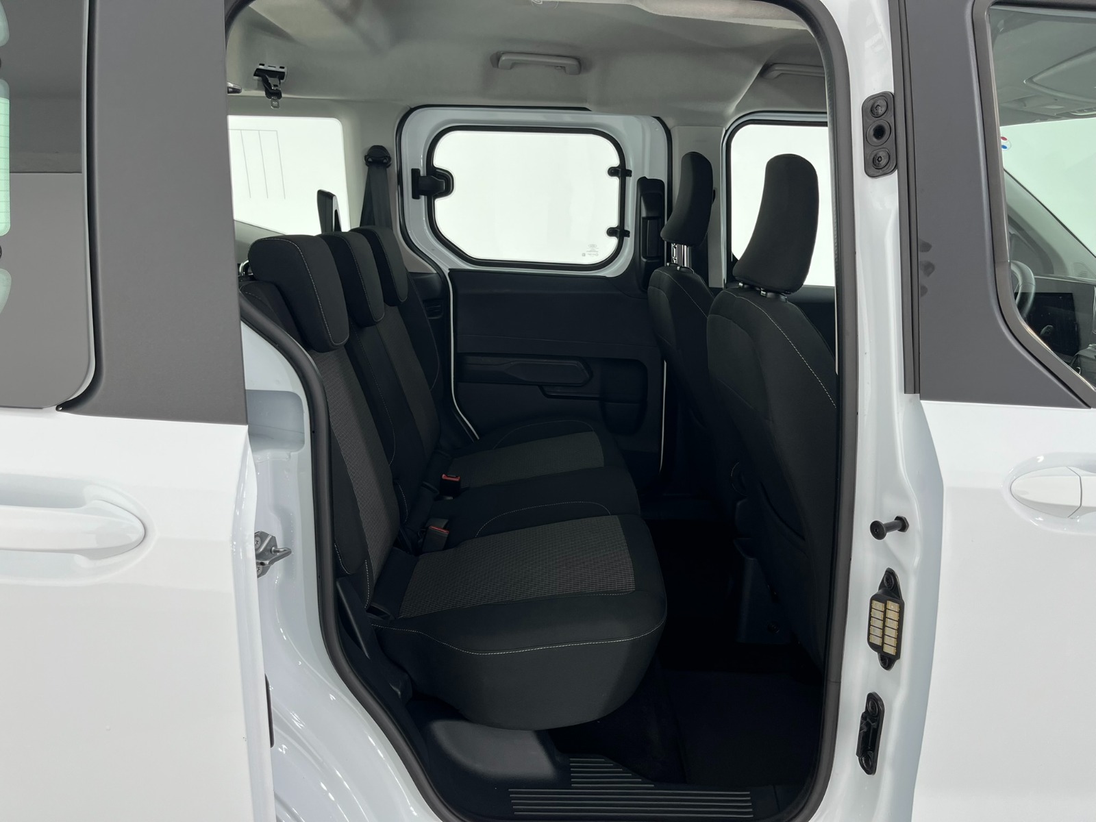 Ford Tourneo Courier Kombi 1.5 EcoBlue Deluxe - 2024 - Detay