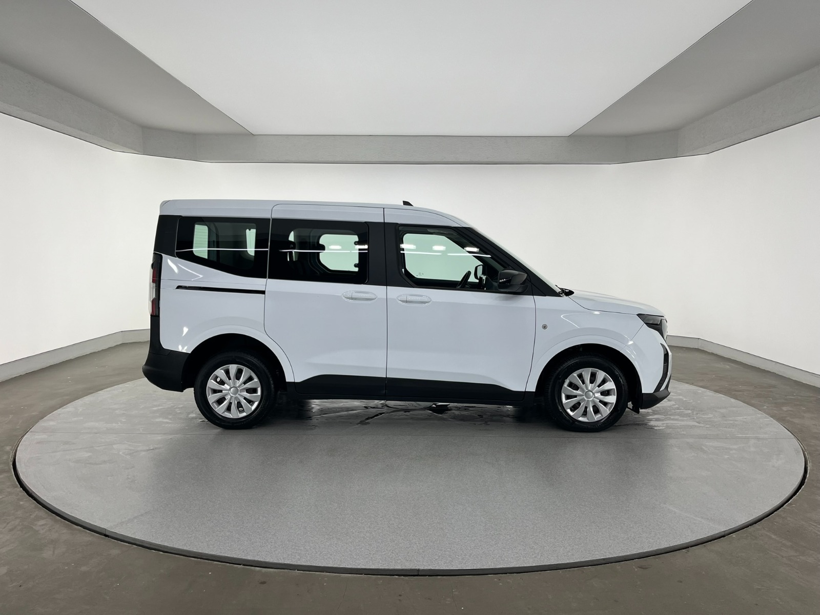 Ford Tourneo Courier Kombi 1.5 EcoBlue Deluxe - 2024 - Detay