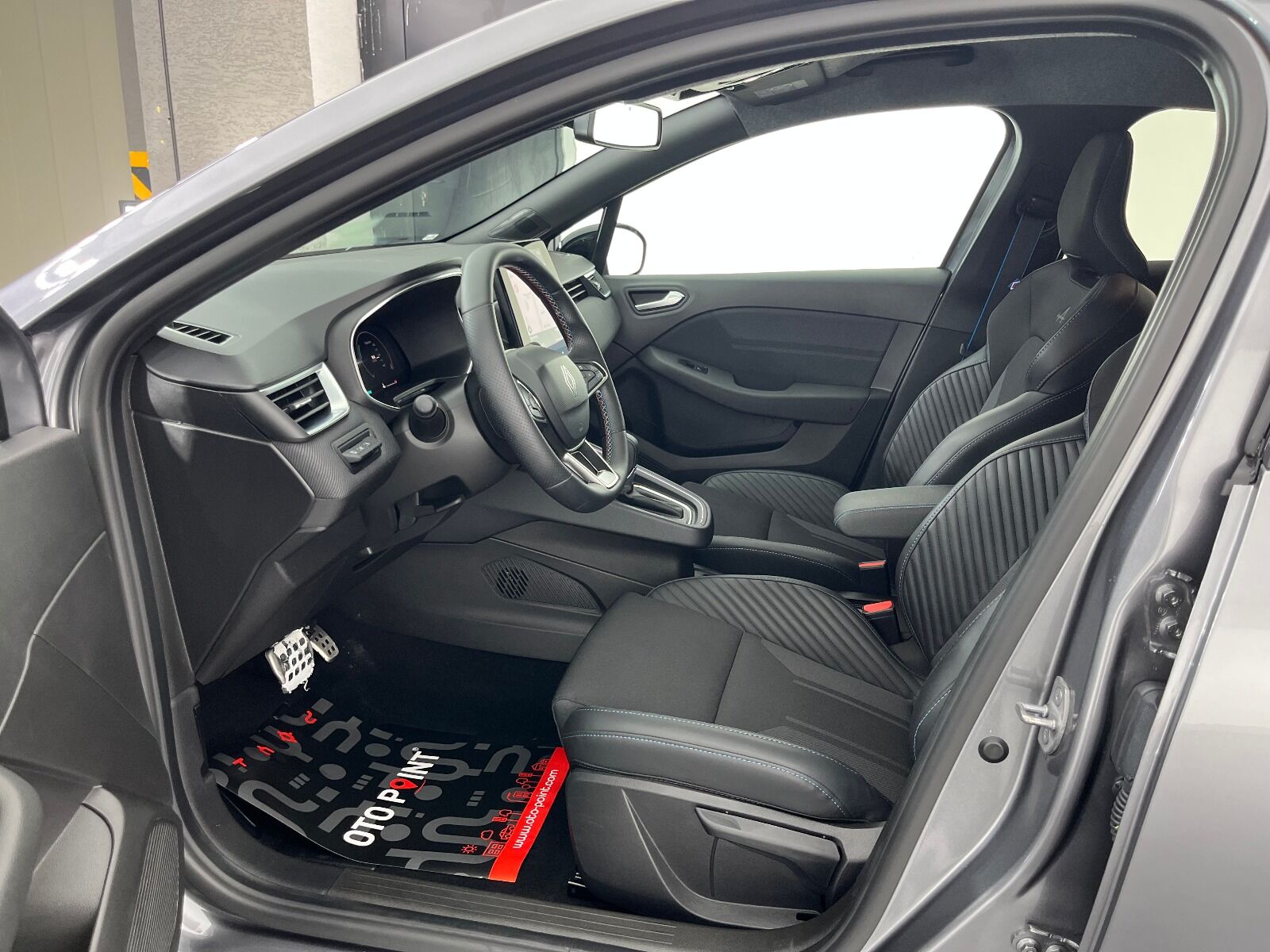 Renault Clio 1.0 TCE Techno Esprit Alpine X-Tronic - 2025 - Detay