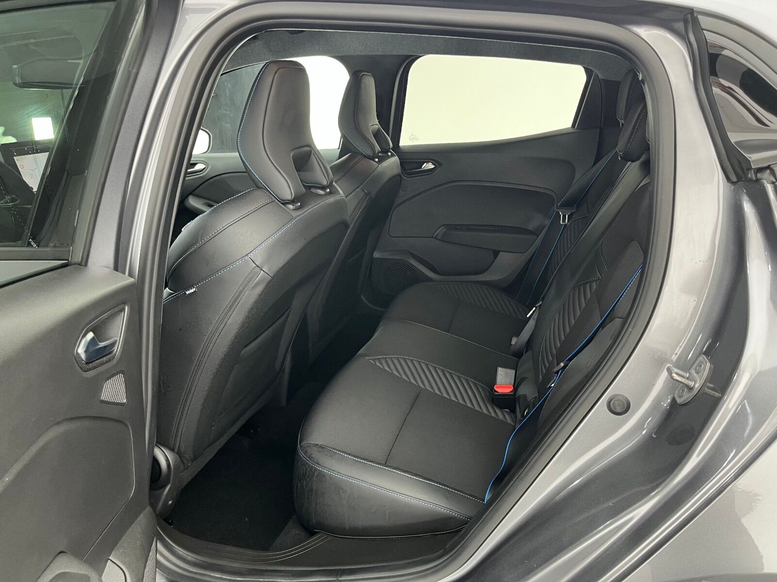 Renault Clio 1.0 TCE Techno Esprit Alpine X-Tronic - 2025 - Detay