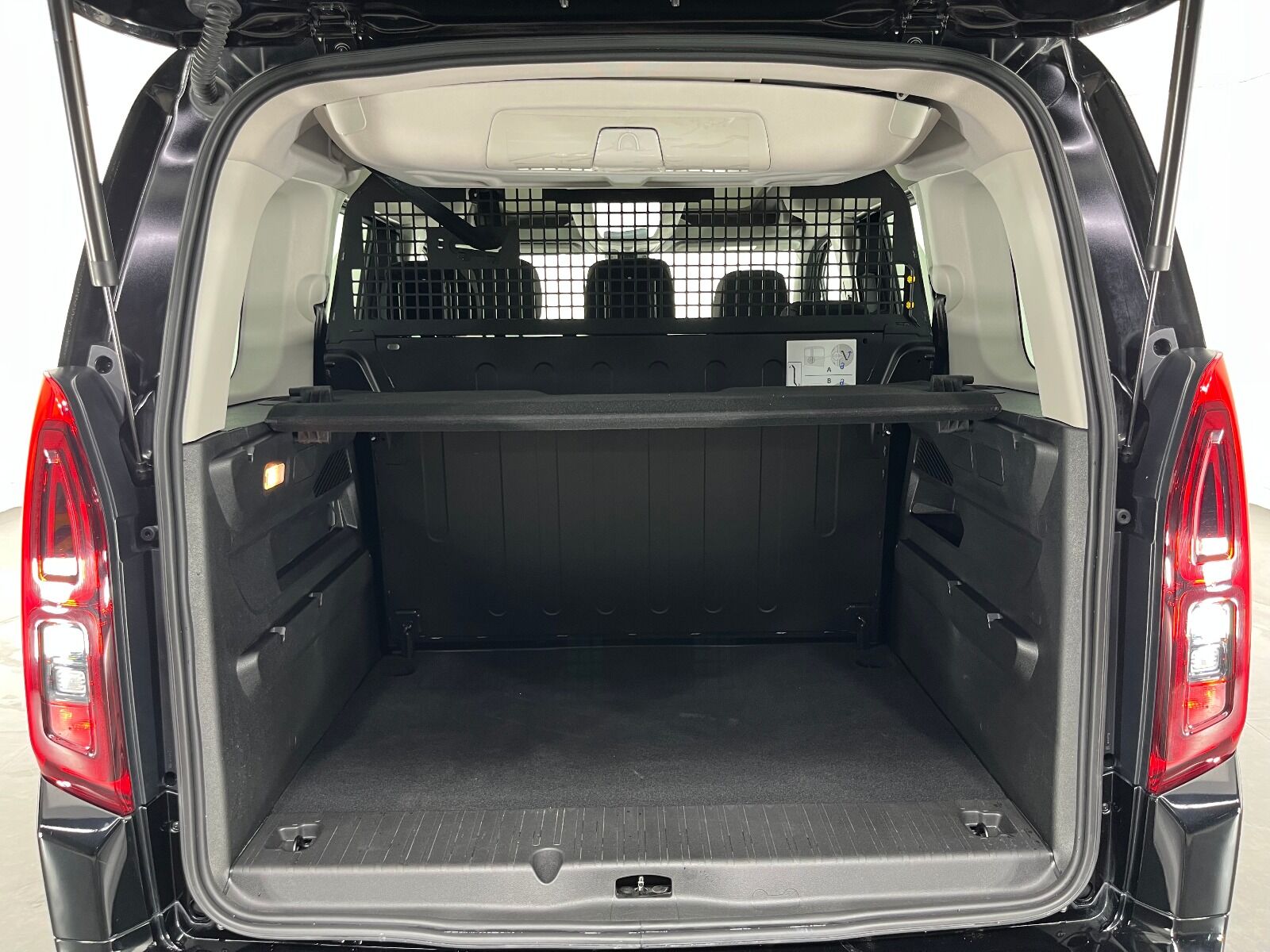 Fiat Doblo Combi 1.5 BlueHDİ Premio Plus - 2025 - Detay