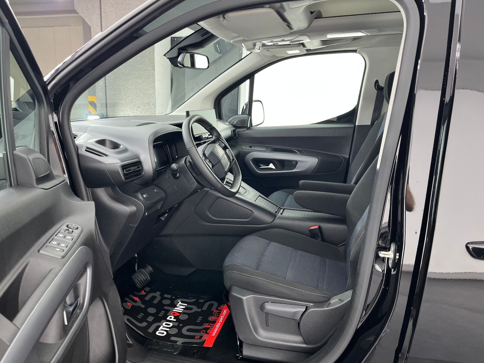 Fiat Doblo Combi 1.5 BlueHDİ Premio Plus - 2025 - Detay