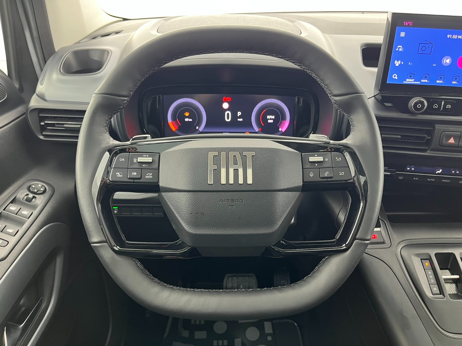 Fiat Doblo Combi 1.5 BlueHDI Premio Plus Otomatik - 2025 - Detay