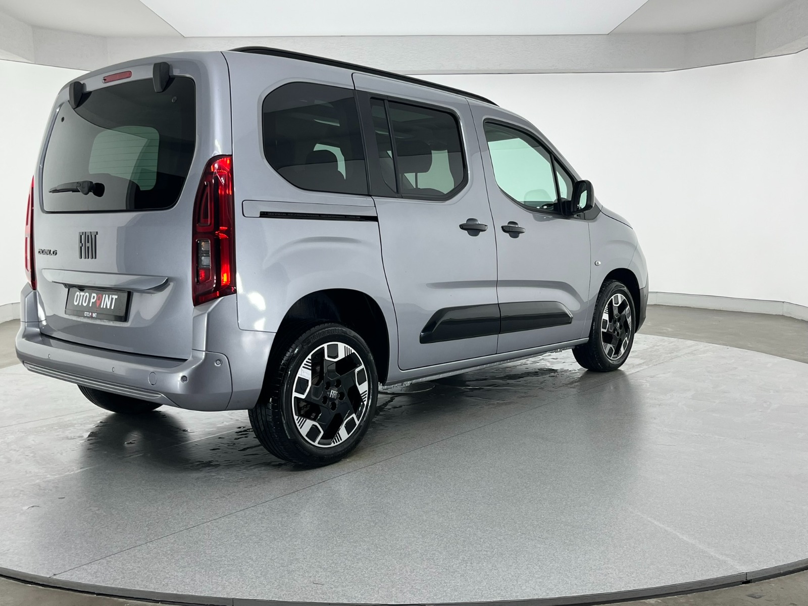 Fiat Doblo Combi 1.5 BlueHDI Premio Plus Otomatik - 2025 - Detay