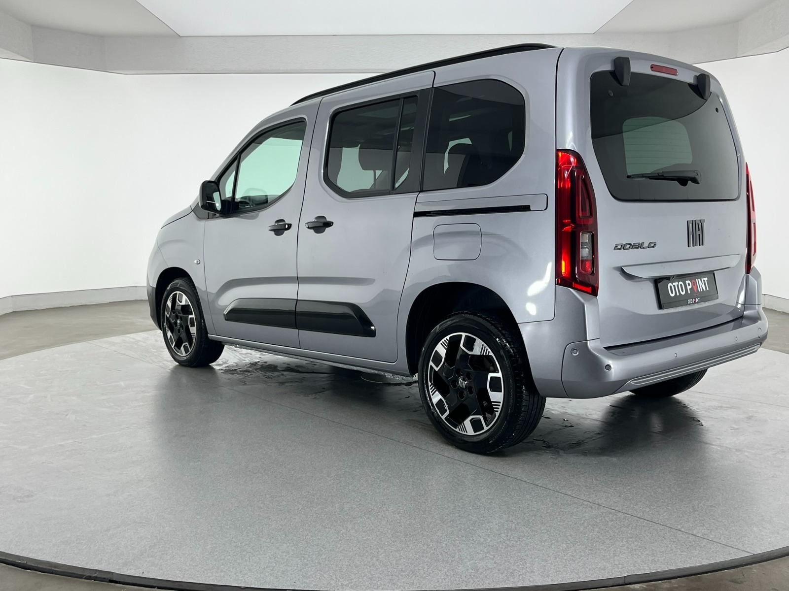 Fiat Doblo Combi 1.5 BlueHDI Premio Plus Otomatik - 2025 - Detay