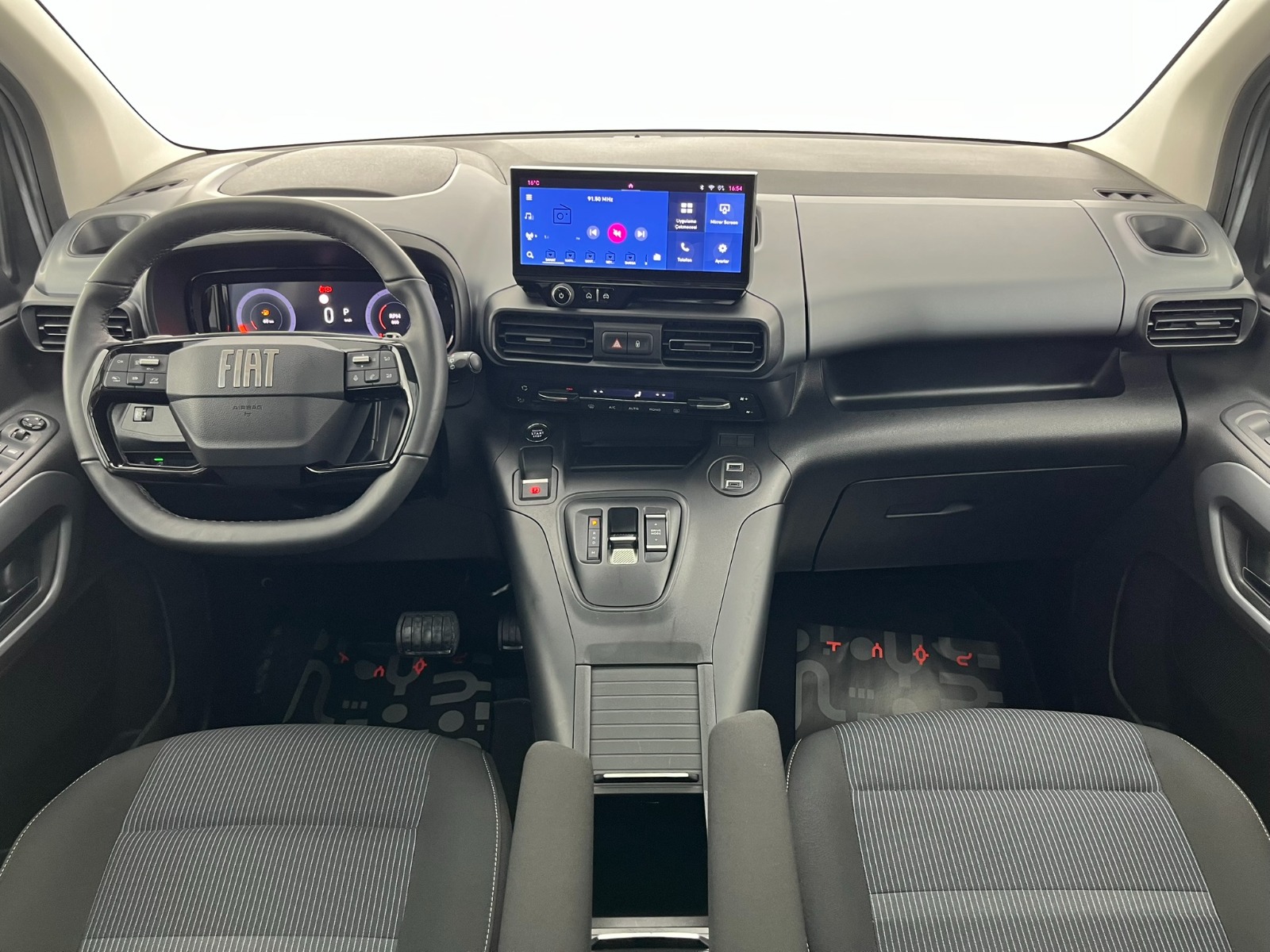 Fiat Doblo Combi 1.5 BlueHDI Premio Plus Otomatik - 2025 - Detay