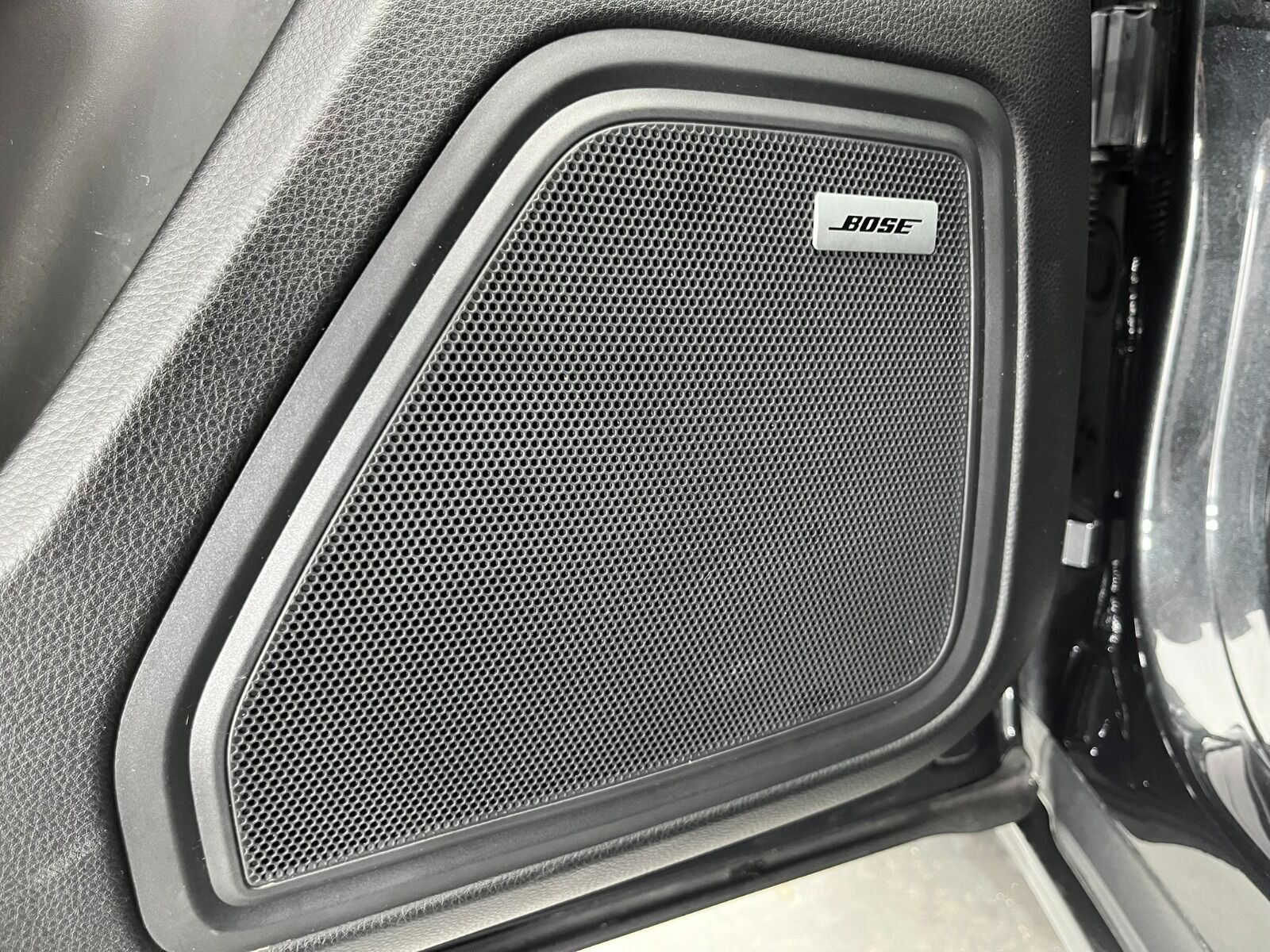 Porsche Macan 2.0 Turbo - 2022 - Detay