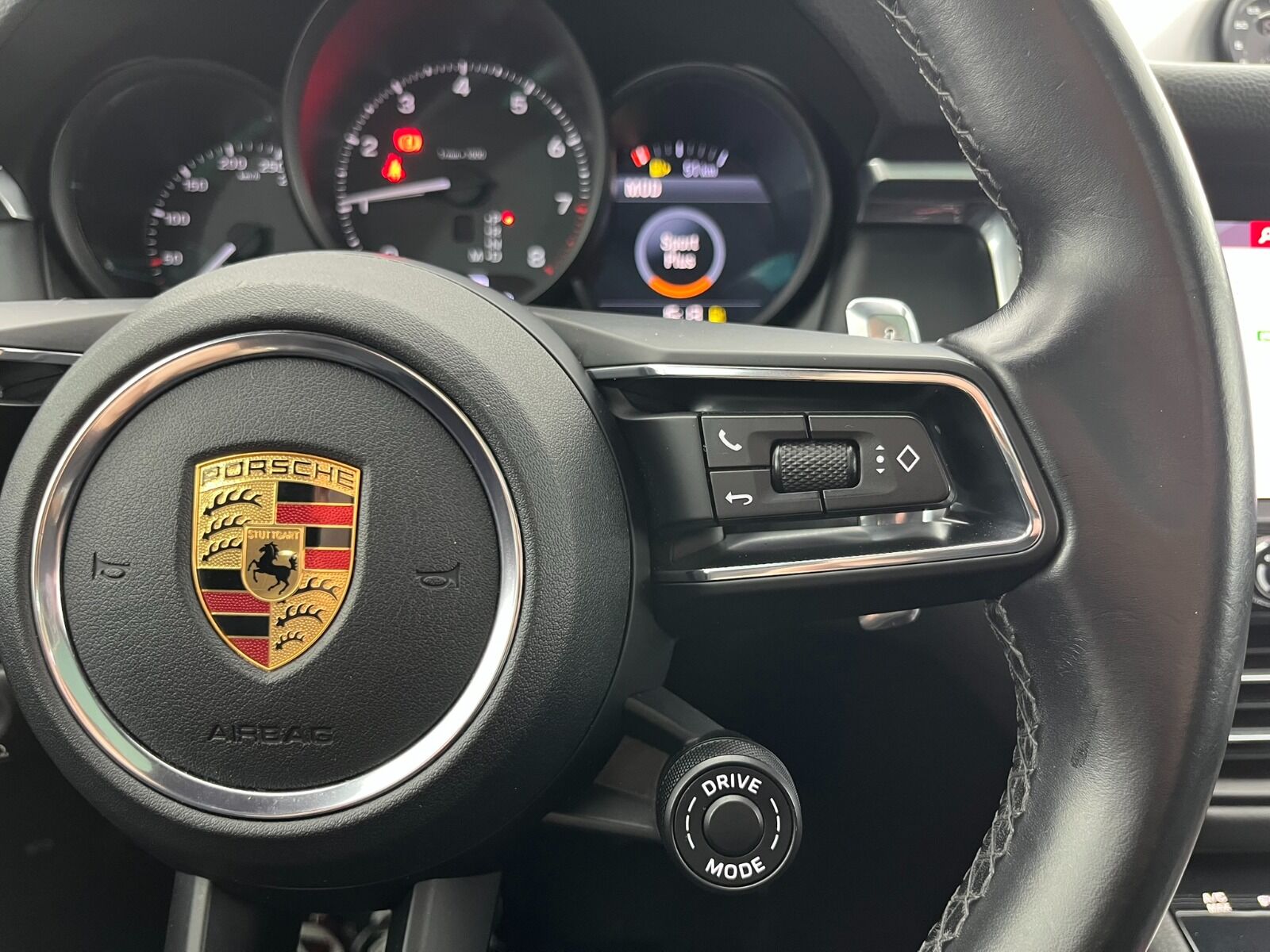 Porsche Macan 2.0 Turbo - 2022 - Detay