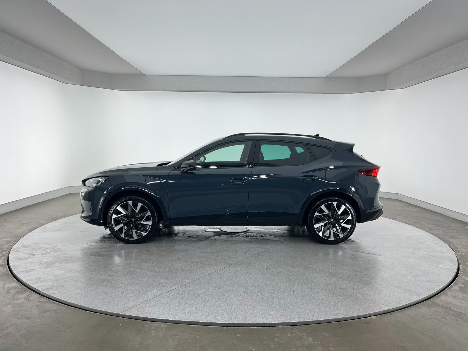 Cupra Formentor SUV 1.5 e-Hybrid Supreme DSG - 2025 - Detay