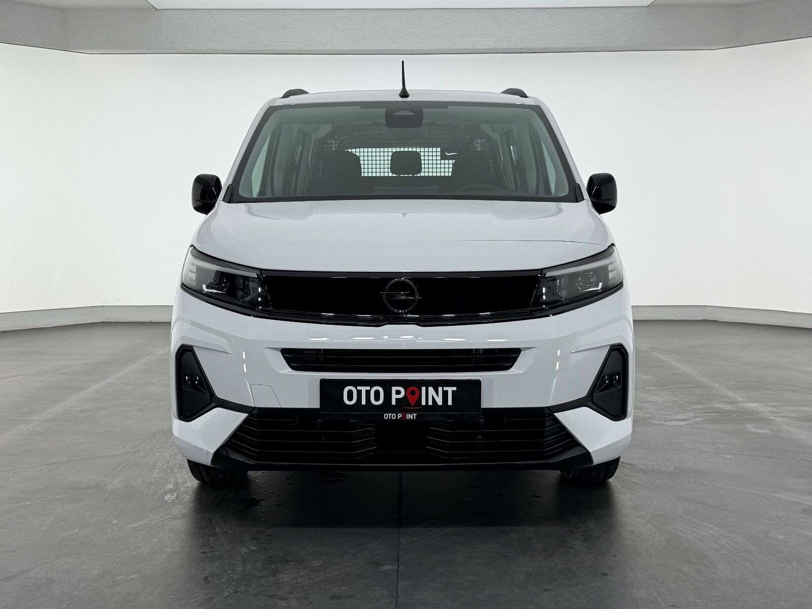 Opel Combo 1.5 D Essential - 2026