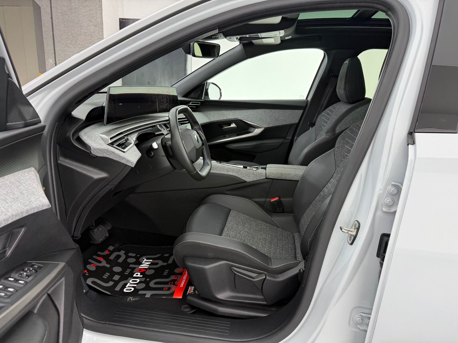 Peugeot 3008 1.2 Hybrid Allure e-DCS6 - 2025 - Detay