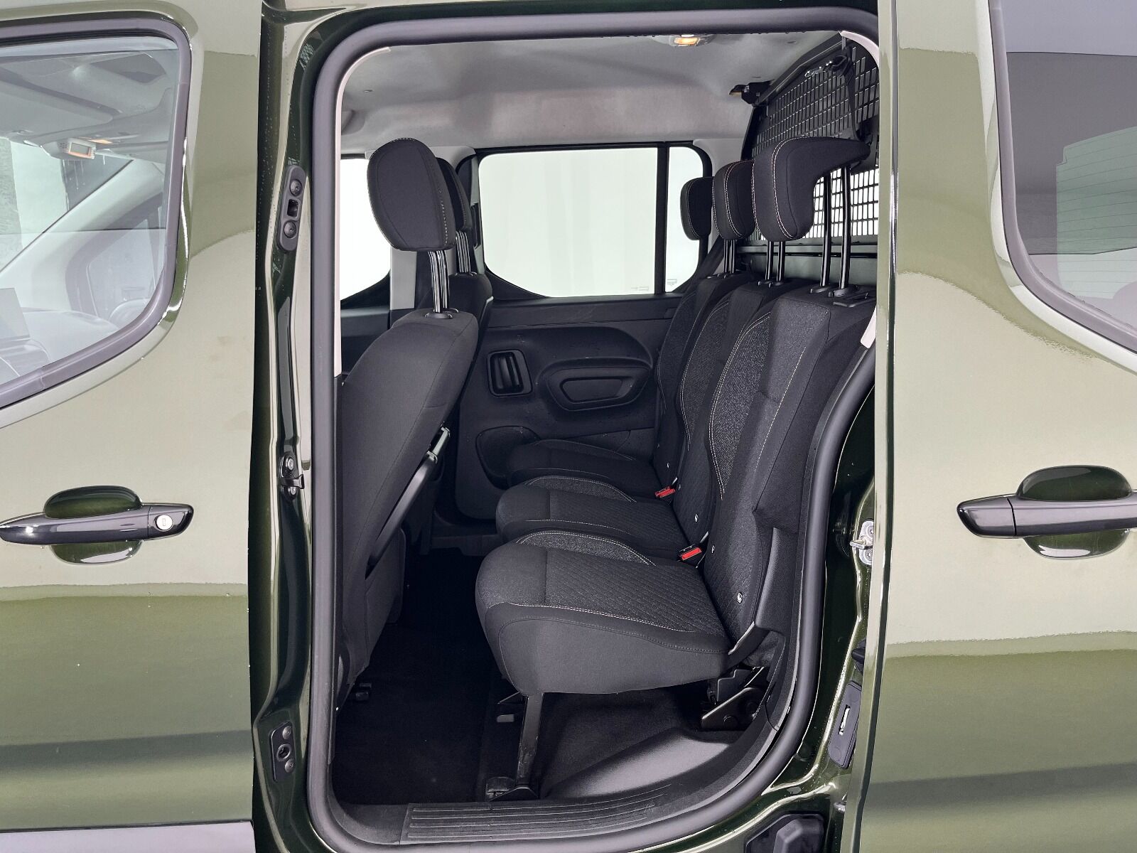Peugeot Rifter 1.5 BlueHDI Allure EAT8 - 2025 - Detay