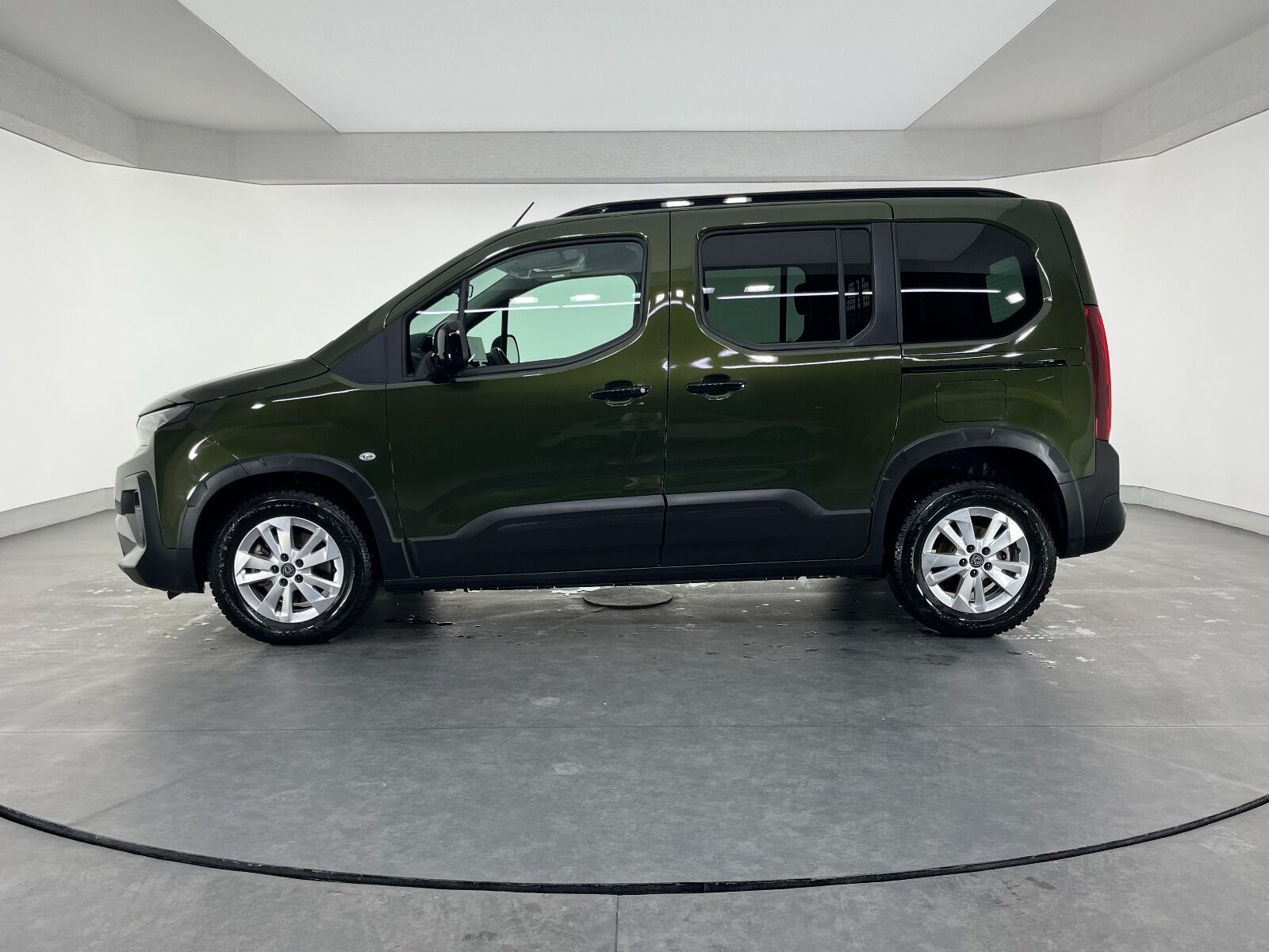Peugeot Rifter 1.5 BlueHDI Allure EAT8 - 2025 - Detay