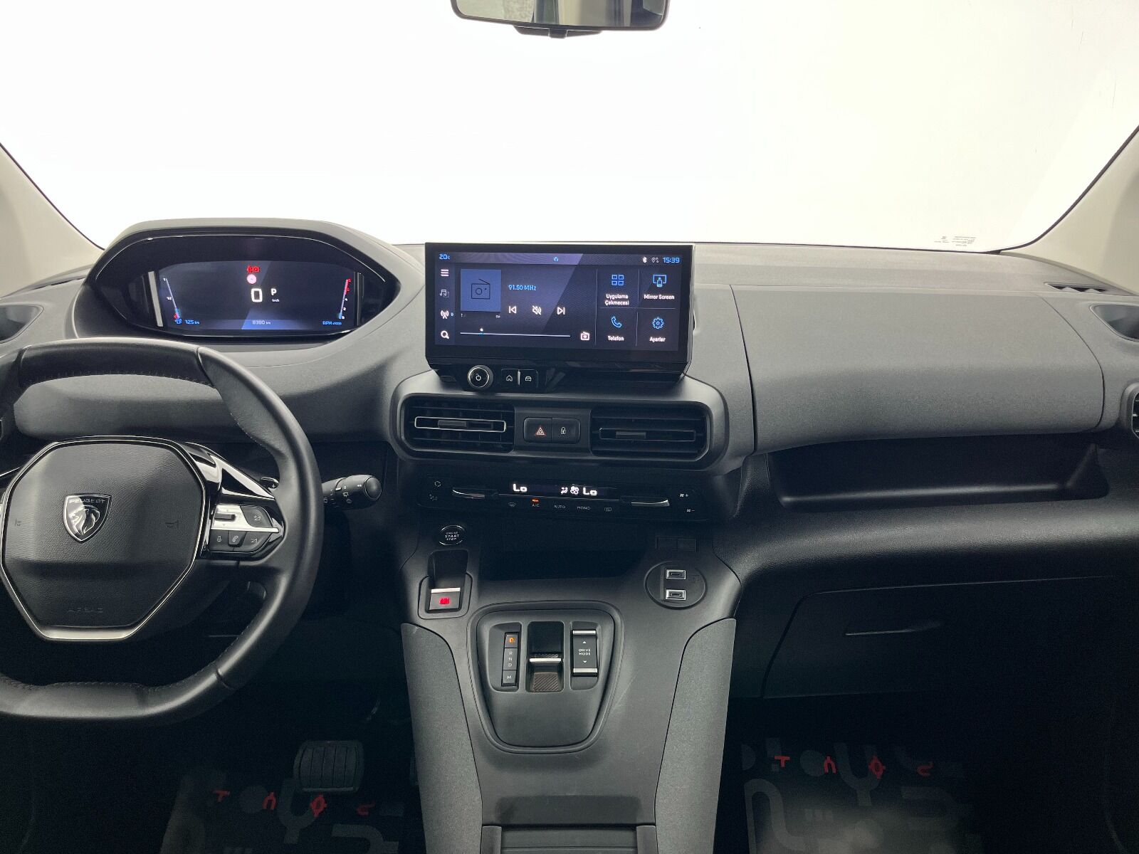 Peugeot Rifter 1.5 BlueHDI Allure EAT8 - 2025 - Detay