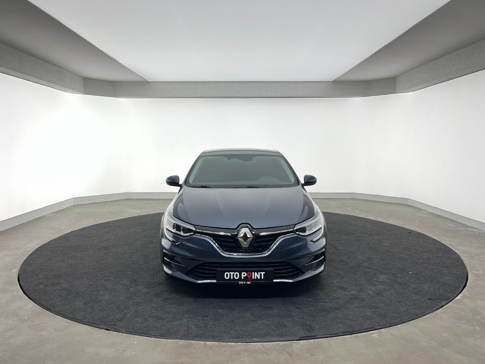 Renault Megane Sedan 1.3 TCe Touch EDC - 2024