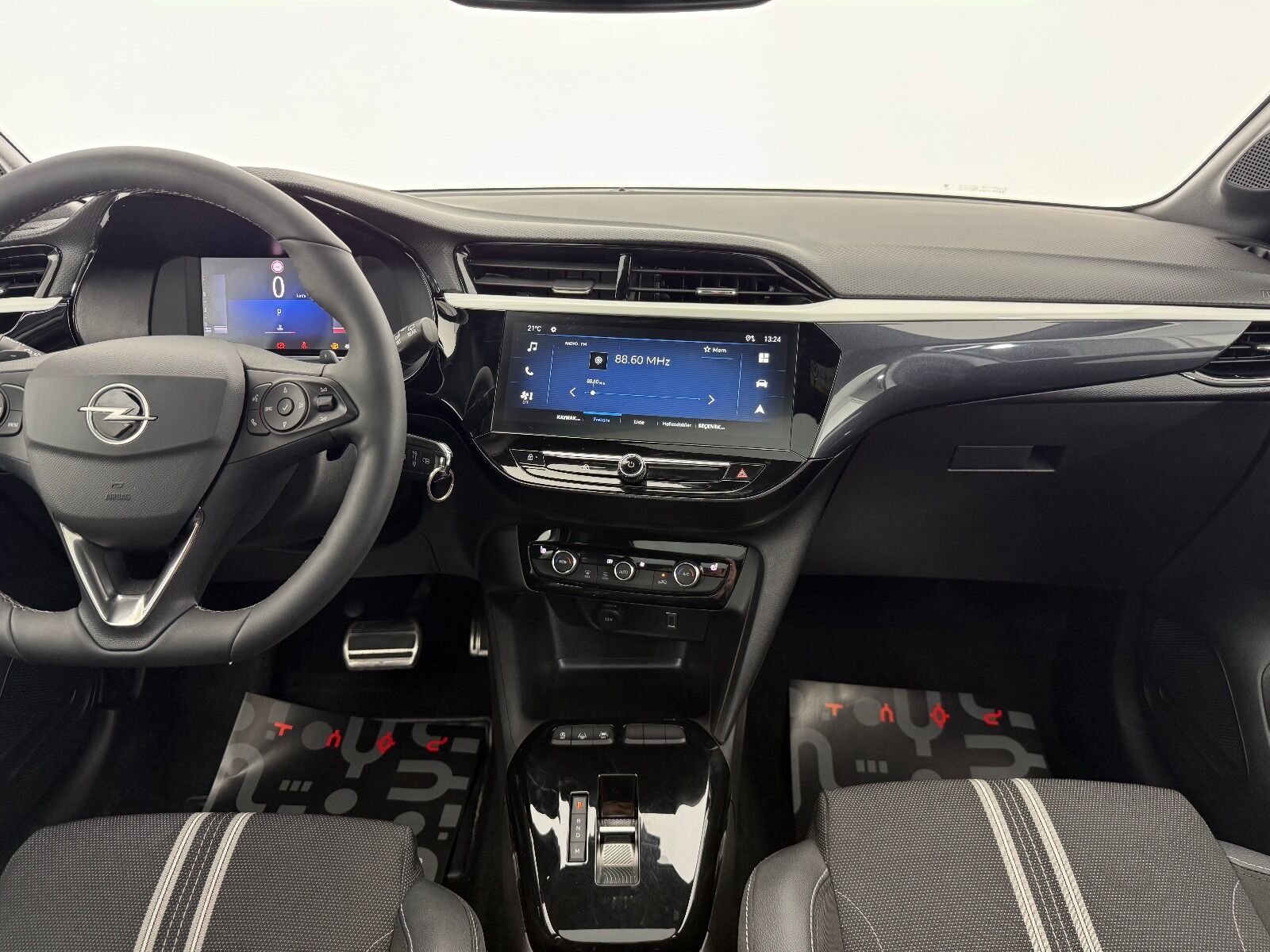 Opel Corsa 1.2 T GS AT8 - 2025 - Detay