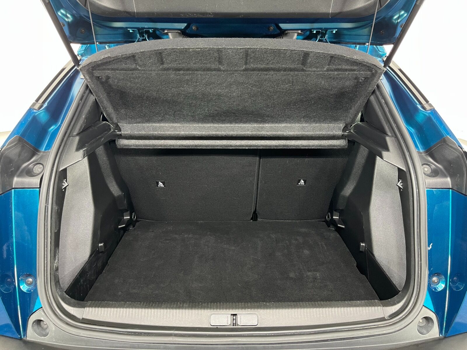 Peugeot 2008 1.2 Puretech Allure EAT8 - 2025 - Detay