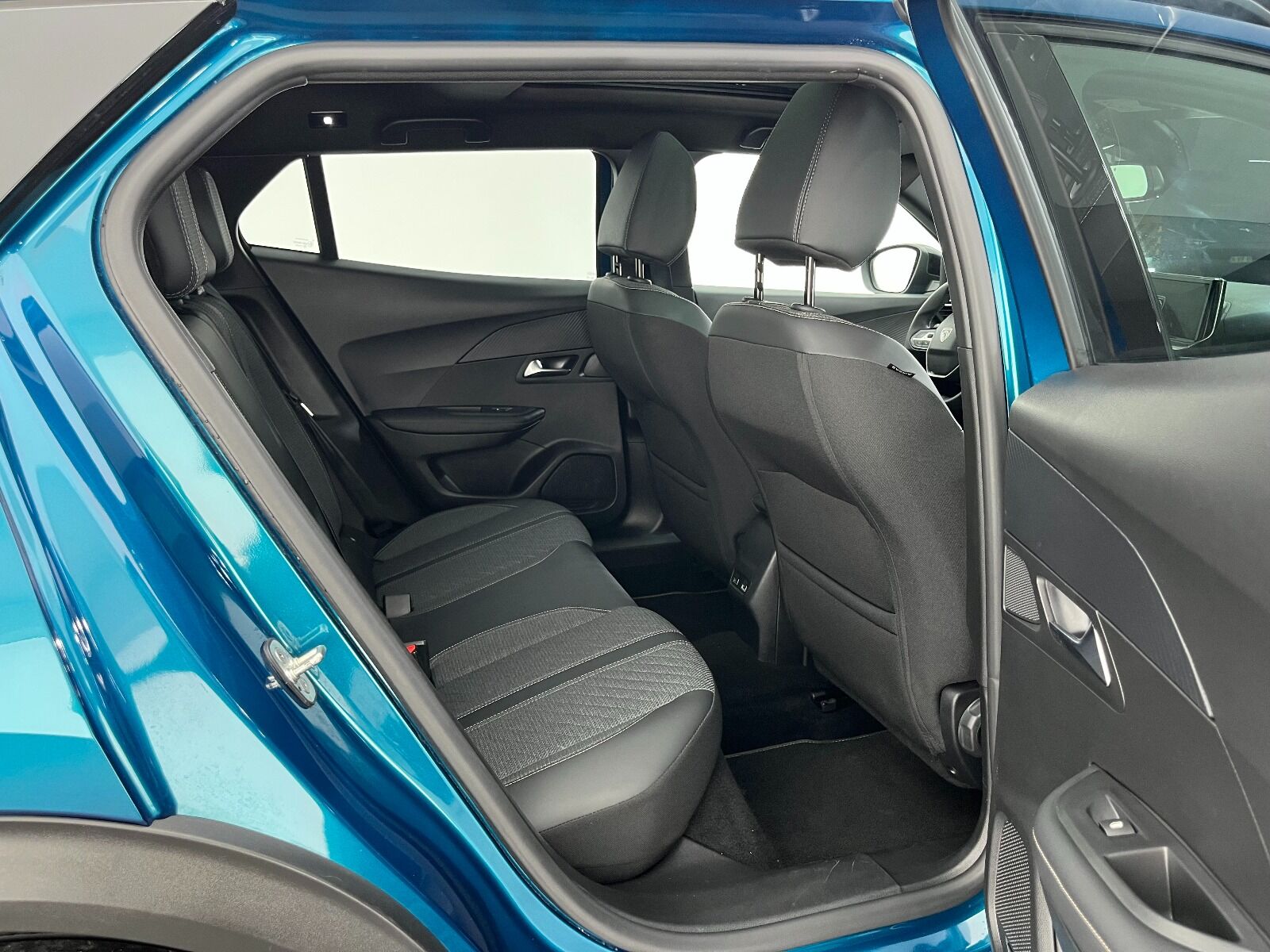 Peugeot 2008 1.2 Puretech Allure EAT8 - 2025 - Detay