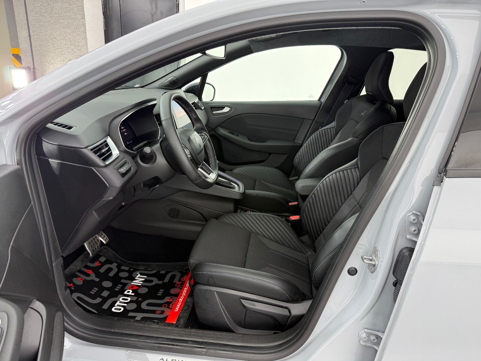 Renault Clio 1.0 TCE Techno Esprit Alpine X-Tronic - 2025 - Detay