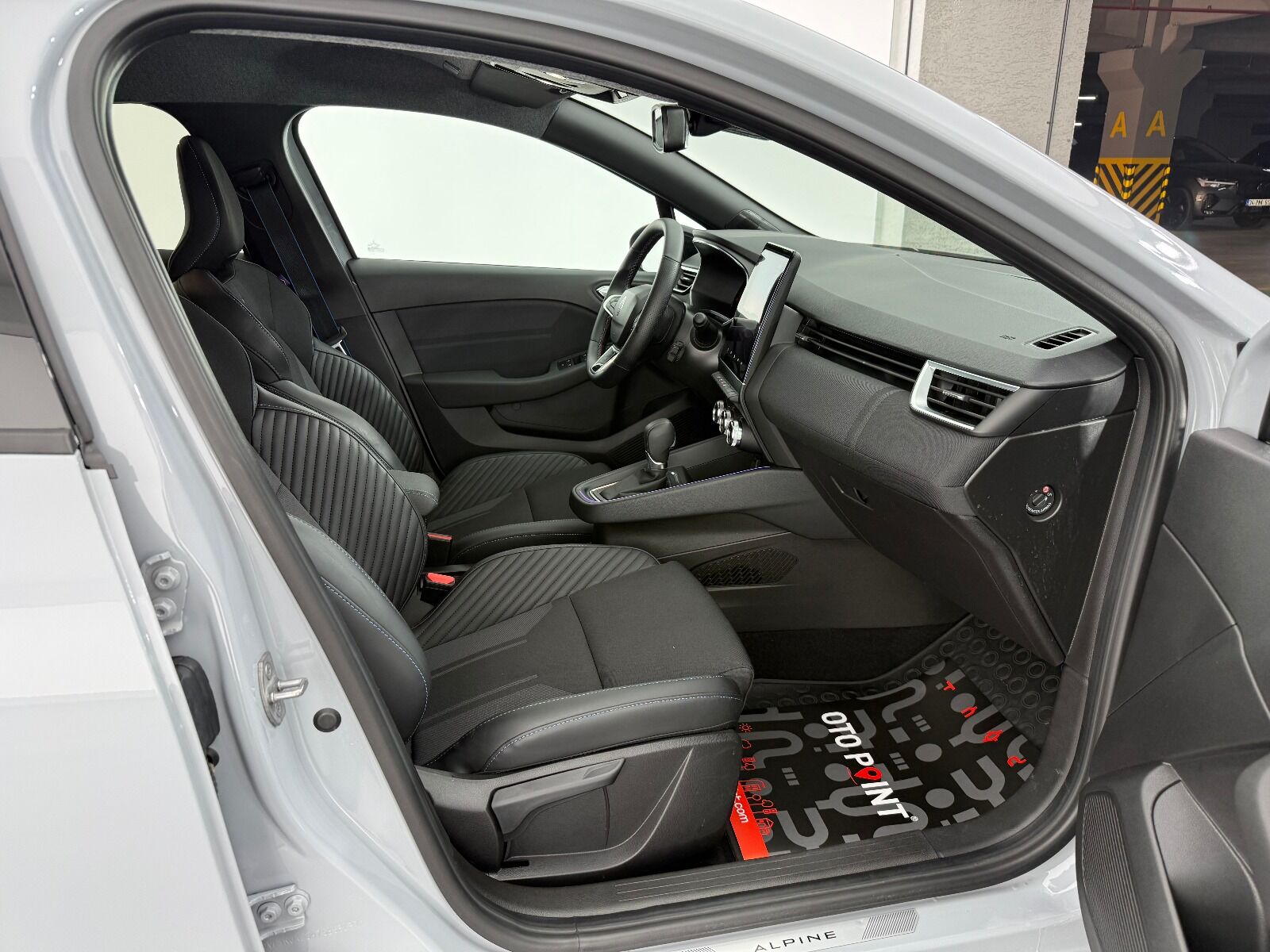 Renault Clio 1.0 TCE Techno Esprit Alpine X-Tronic - 2025 - Detay