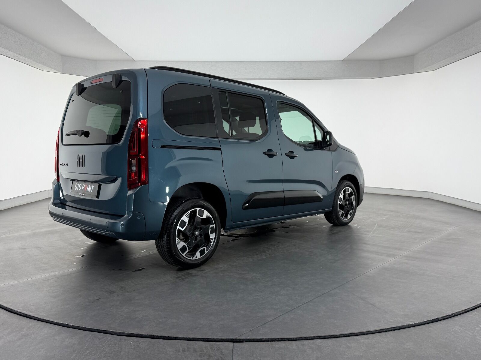 Fiat Doblo Combi 1.5 BlueHDI Premio Plus Otomatik - 2025 - Detay