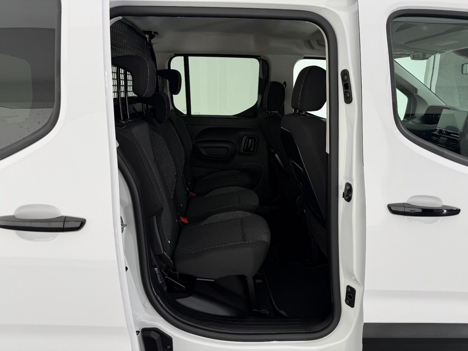Peugeot Rifter 1.5 BlueHDI Allure EAT8 - 2026 - Detay