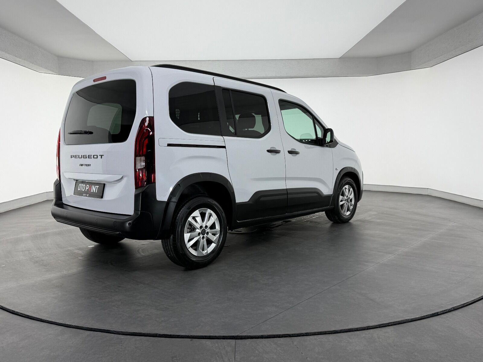 Peugeot Rifter 1.5 BlueHDI Allure EAT8 - 2026 - Detay