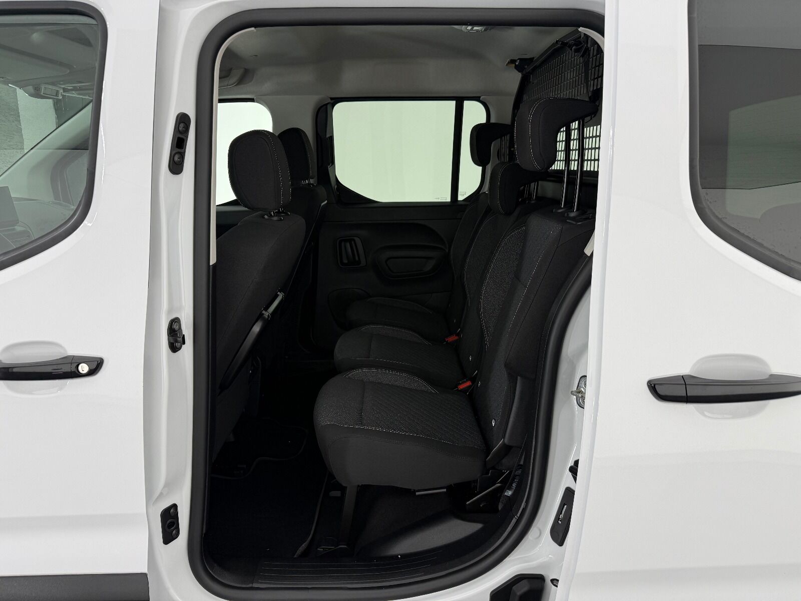 Peugeot Rifter 1.5 BlueHDI Allure EAT8 - 2026 - Detay
