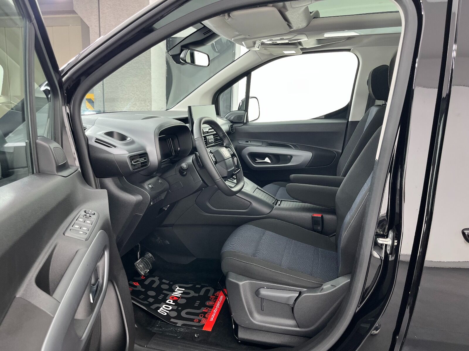 Fiat Doblo Combi 1.5 BlueHDİ Premio Plus - 2025 - Detay