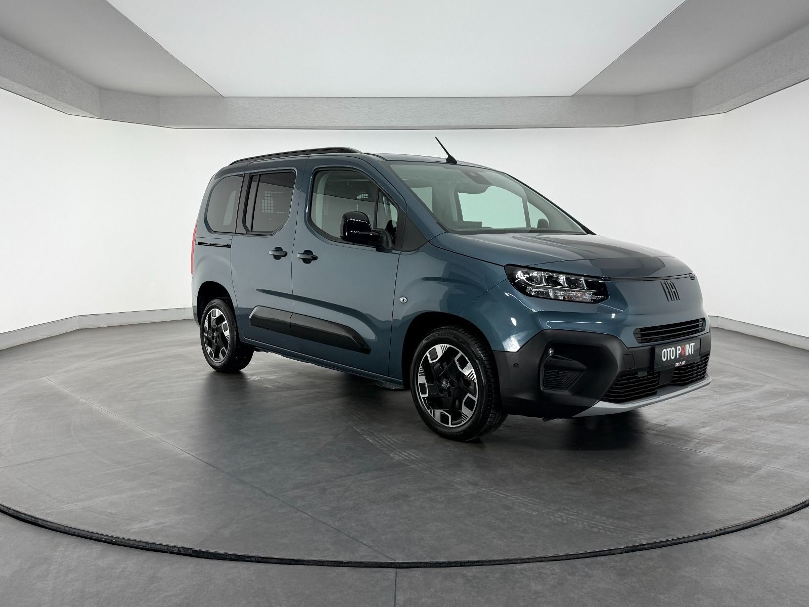 Fiat Doblo Combi 1.5 BlueHDİ Premio Plus - 2025 - Detay
