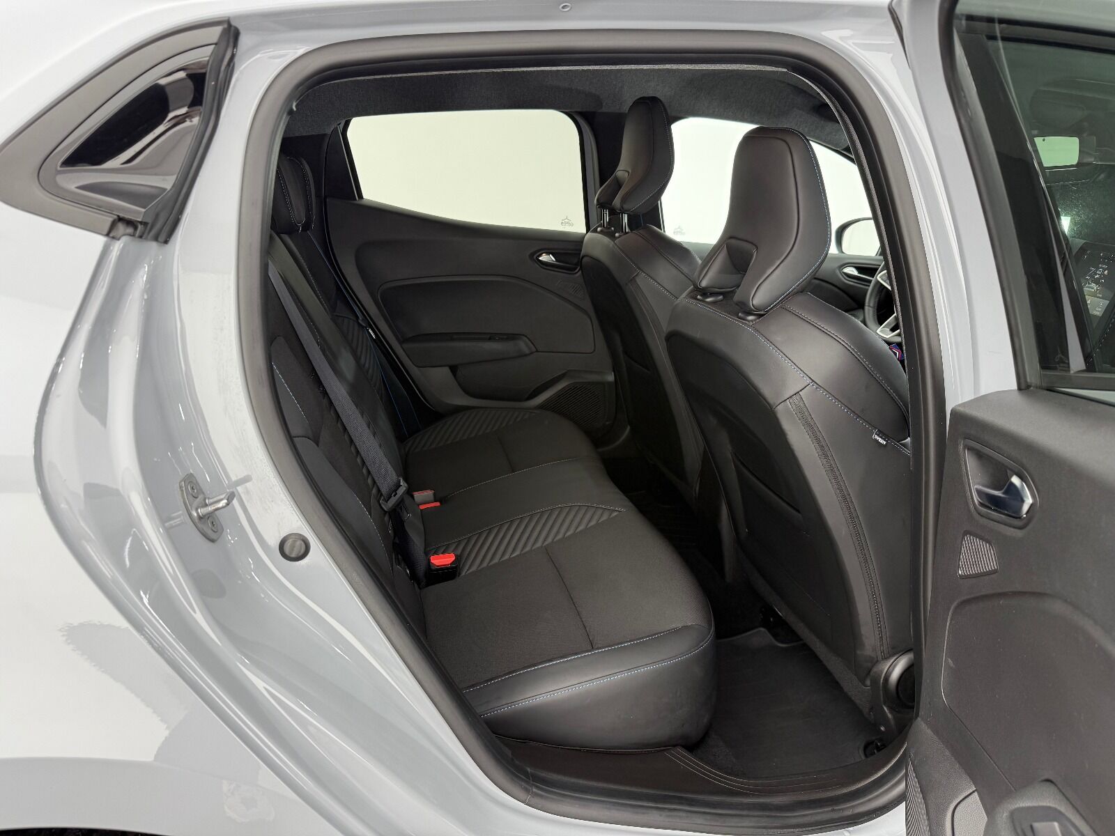 Renault Clio 1.0 TCE Techno Esprit Alpine X-Tronic - 2025 - Detay