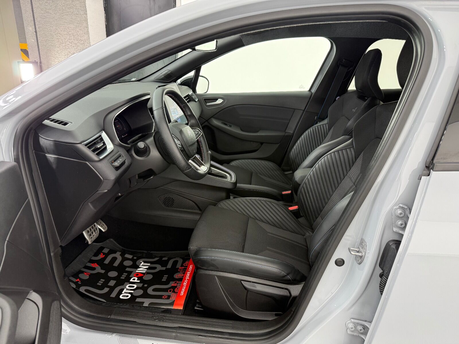 Renault Clio 1.0 TCE Techno Esprit Alpine X-Tronic - 2025 - Detay