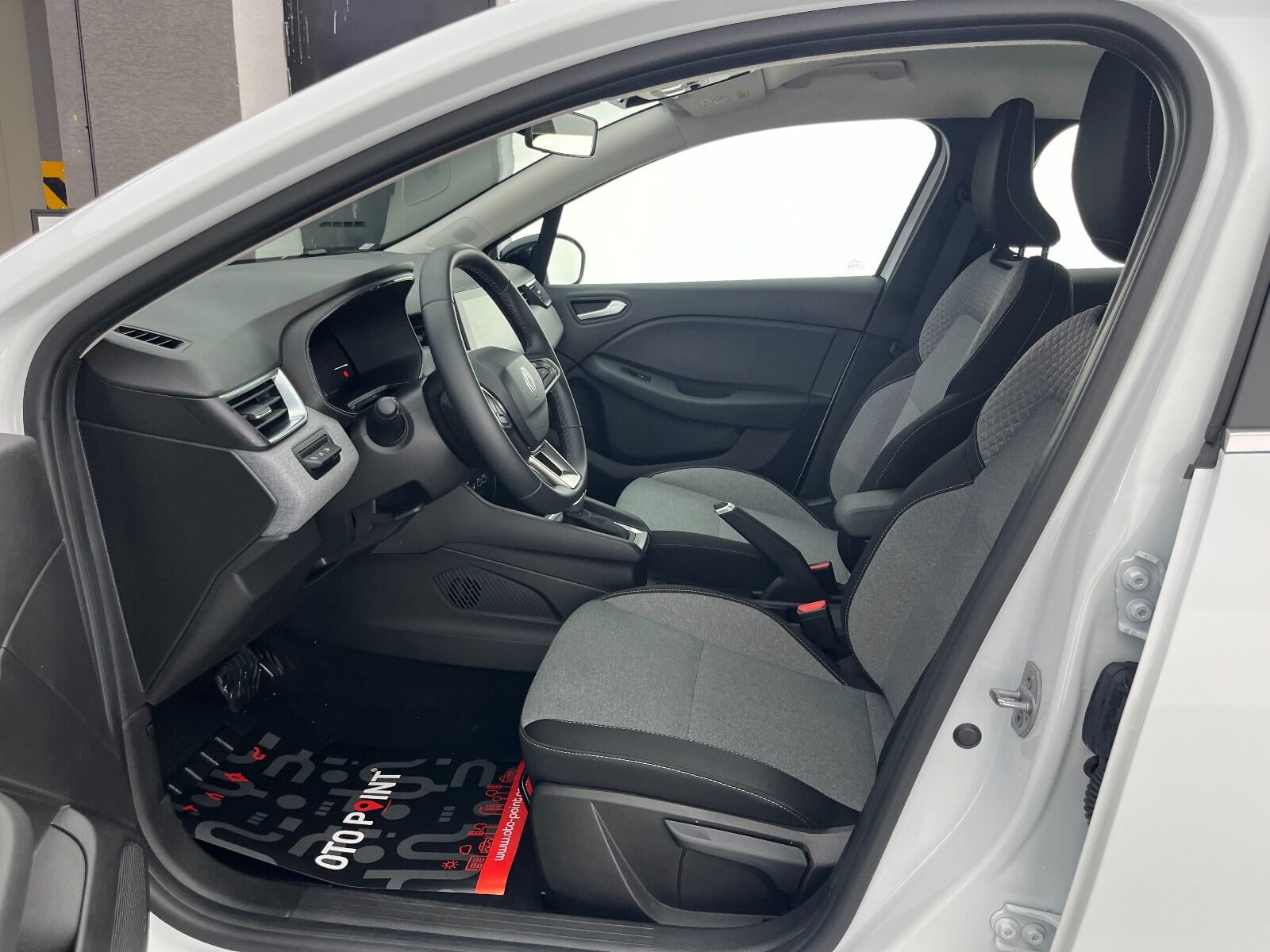 Renault Clio 1.0 TCE Evolution X-Tronic - 2025 - Detay