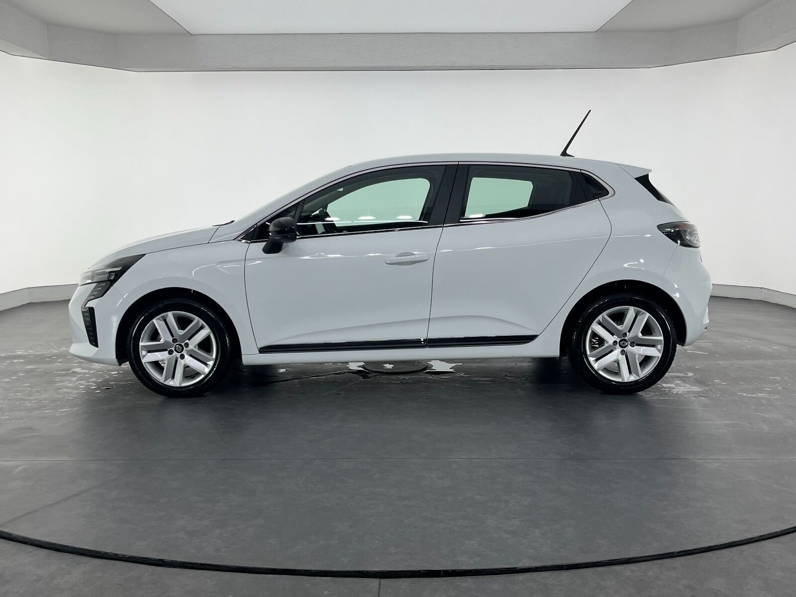 Renault Clio 1.0 TCE Evolution X-Tronic - 2025 - Detay