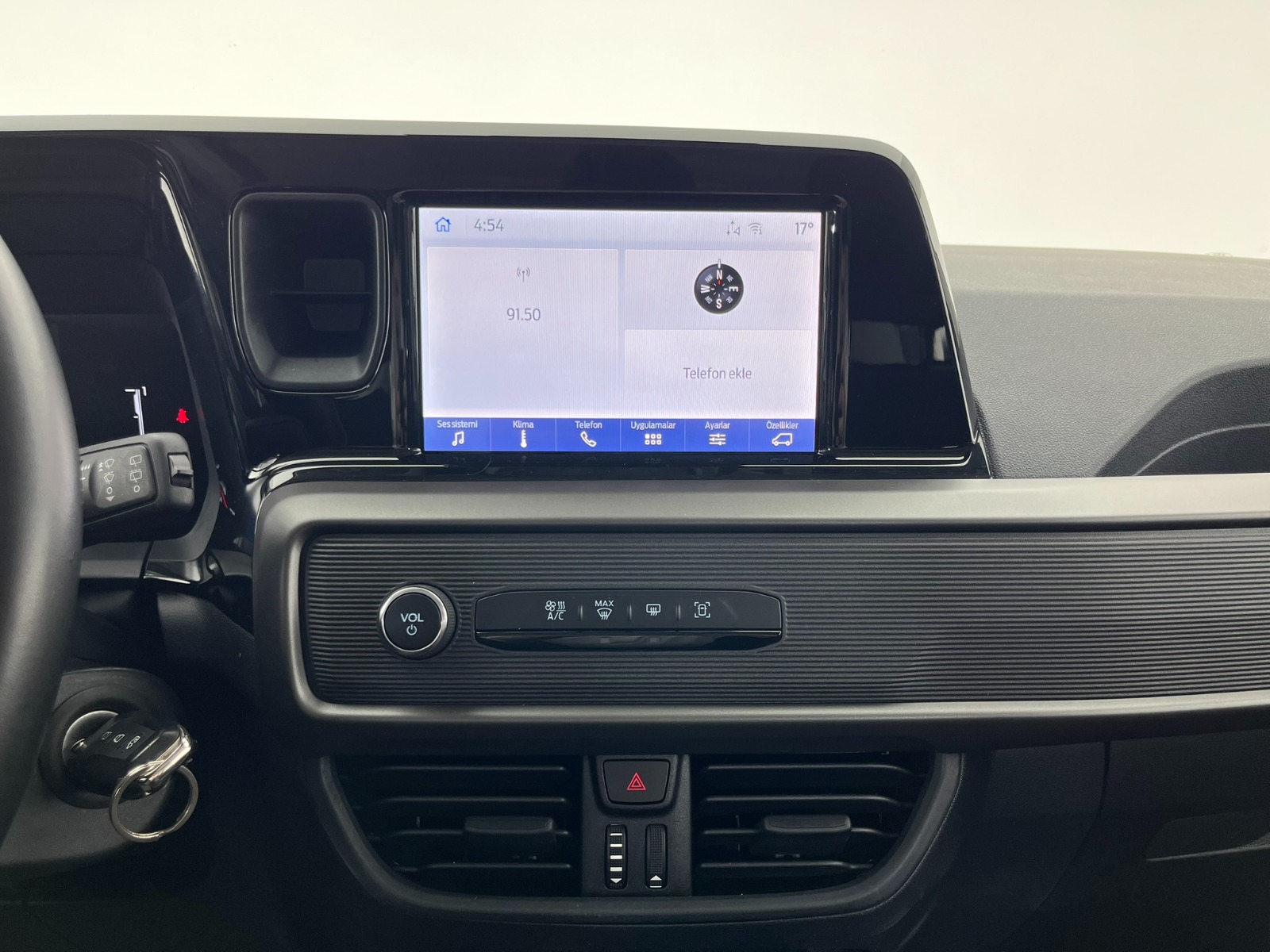 Ford Tourneo Courier Kombi 1.5 EcoBlue Deluxe - 2024 - Detay